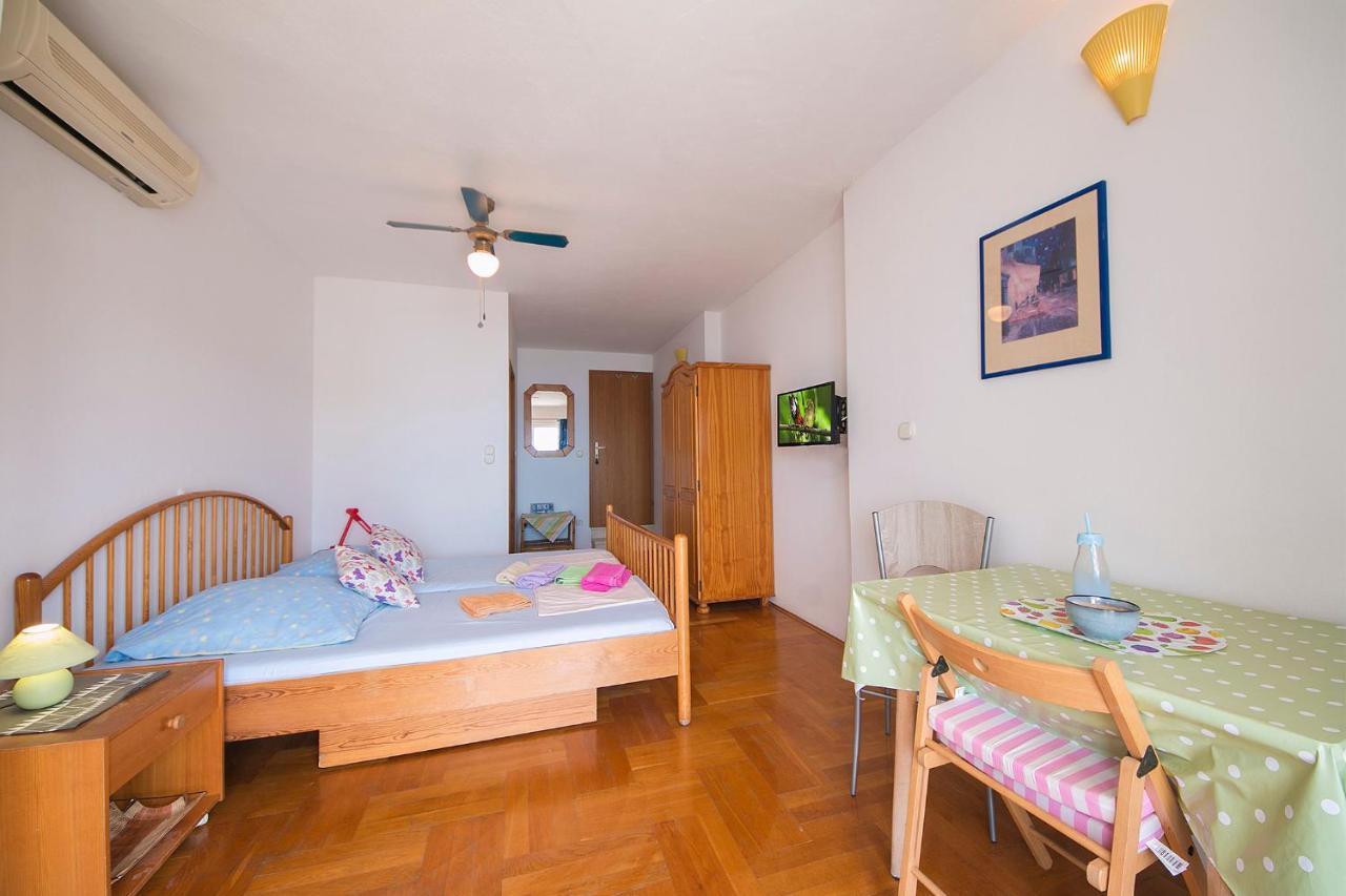 Villa Lastavica Brela Kültér fotó